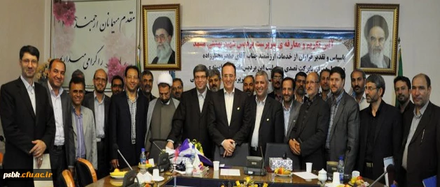 دکتر مهر محمدی در آیین معارفه ی سرپرست پردیس شهید بهشتی مشهد:

ایجاد فرصت های آزاد اندیشی دانشجو معلمان، از مطالبات جدی دانشگاه فرهنگیان است

 3