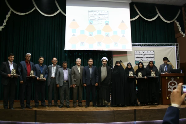 همایش  بازتاب  دستاوردهای علمی و  تربیتی  در متون ادبی