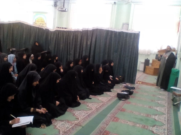 مراسم گرامیداشت جان باختگان زلزله بم در نمازخانه پردیس