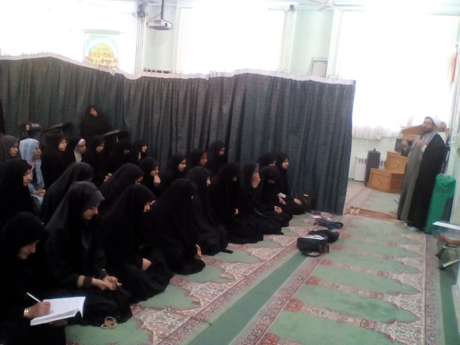 مراسم گرامیداشت جان باختگان زلزله بم در نمازخانه پردیس