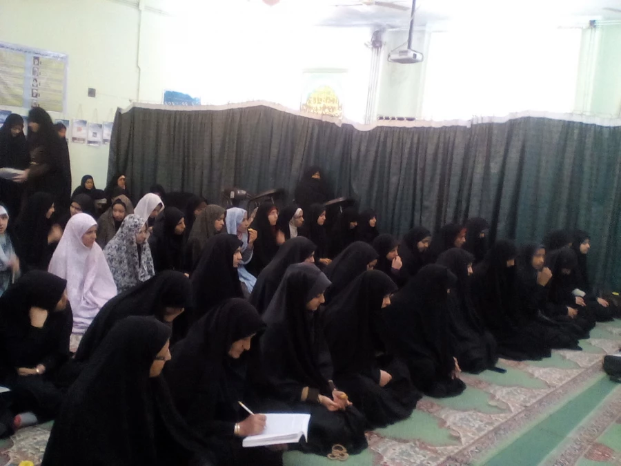 مراسم گرامیداشت جان باختگان زلزله بم در نمازخانه پردیس