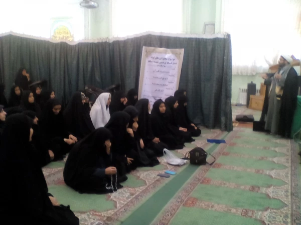 جلسه تقدیر از رتبه های اول تا سوم مسابقه کتابخوانی رویای نیمه شب