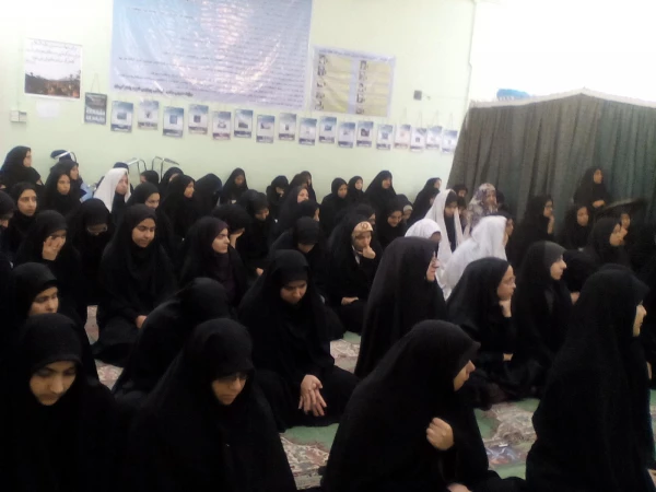 جلسه تقدیر از رتبه های اول تا سوم مسابقه کتابخوانی رویای نیمه شب