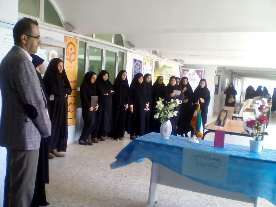 برگزاری نمایشگاه عکاسی و نقاشی در سالن اجتماعات پردیس