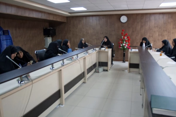 جلسه دبیران تشکل ها ، انحمن  ها  وکانونهای پردیس شهید باهنر با ریاست پردیس سرکار  خانم دکتر سالاری دوم مهرماه 97