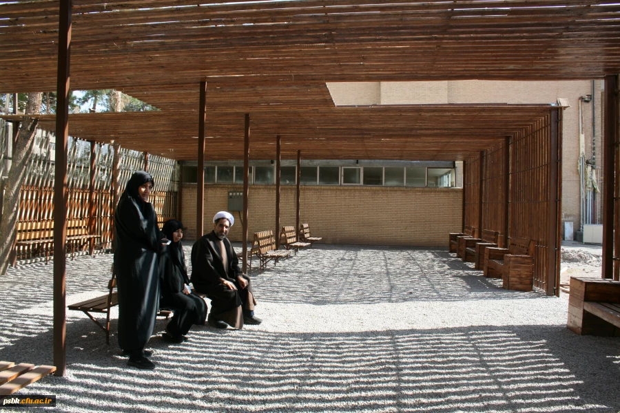 بازدید مدیریت استانی  جناب آقای دکتر توان و ریاست پردیس سرکار خانم دکتر سالاری از پارک مطالعه پردیس شماره 1 خوهران جهت پیگیری تهیه تجهیزات