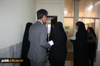 افتتاحیه کارگاه چرم دوزی توسط مسئول نهاد رهبری دانشگاه مرکزی جناب حجه الاسلام دادگر