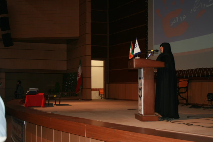 برگزاری گرامیداشت روز دانشجو با حضور دانشجویان دو پردیس خواهران و برادران