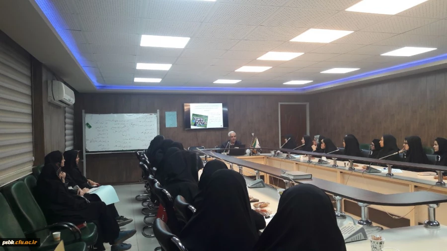 برگزاری کارگاه مهارتهای ارتباط موثر با حضور استاد کاربخش در سالن کنفرانس پردیس شماره 1 2