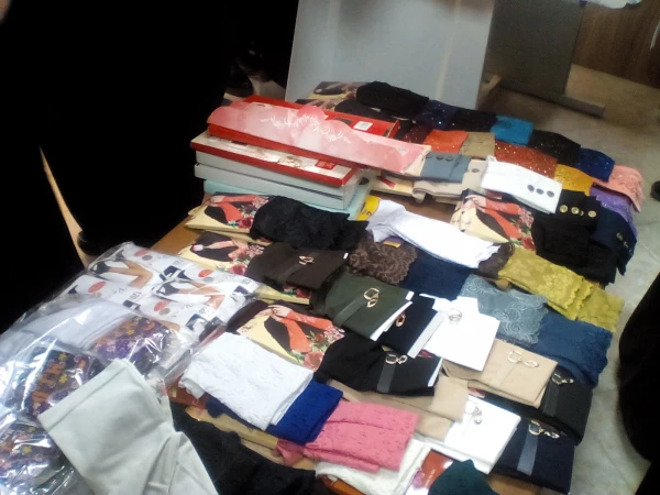 نمایشگاه تولیدات هنری دانشجو معلمان پردیس شماره 2
نمایشگاه محصولات حجاب و عفاف 
نمایشگاه پوستر و بنر حجاب وعفاف