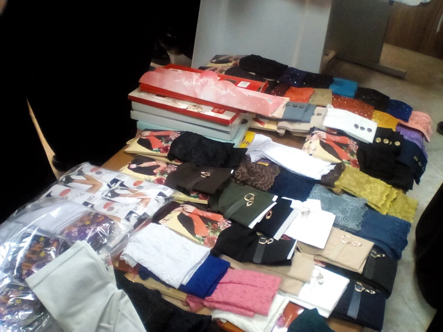 نمایشگاه تولیدات هنری دانشجو معلمان پردیس شماره 2
نمایشگاه محصولات حجاب و عفاف 
نمایشگاه پوستر و بنر حجاب وعفاف