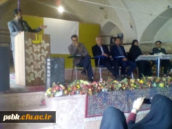 برگزاری جلسه توجیهی در مورد مسائل مختلف در سالن اجتماعات پردیس شماره دو