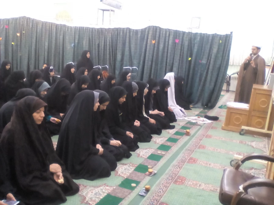 برگزاری مراسم ویژه شهادت امام هادی علیه السلام و اهداء جوایز