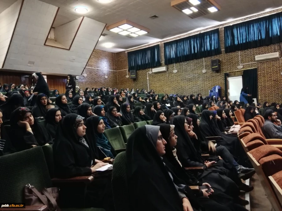 برنامه های پردیس شهید باهنر کرمان به مناسبت دهه سرآمدی آموزش
حضور پروفسور علوی (استاد دانشگاه شهید باهنر کرمان) جهت برگزاری کارگاه ویژگی های معلم شایسته 2