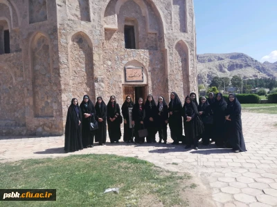 برگزار ی اردوی داخلی بازدید از آثار تاریخی شهر کرمان و اردوی تفریحی پارک ریحانه با حضور دانشجویان دو پردیس