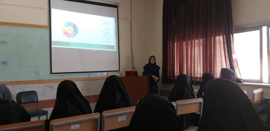 کارگاه رابطه آموزش و کارآفرینی: استاد لرک به مناسبت دهه سرآمدی آموزش