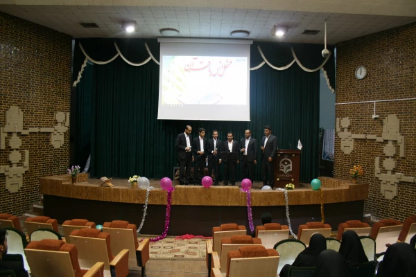 برگزاری جلسه محفل انس با قرآن روز شنبه 14 اردیبهشت ماه