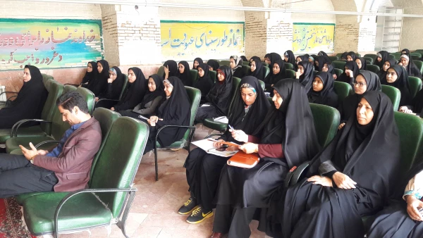 برکزاری کارگاه تغذیه و سبک زندگی باحضور رئیس هیات پزشکی ورزشی استان کرمان جناب آقای دکتر جمالی زاده در پردیس شماره 2 برگزار گردید