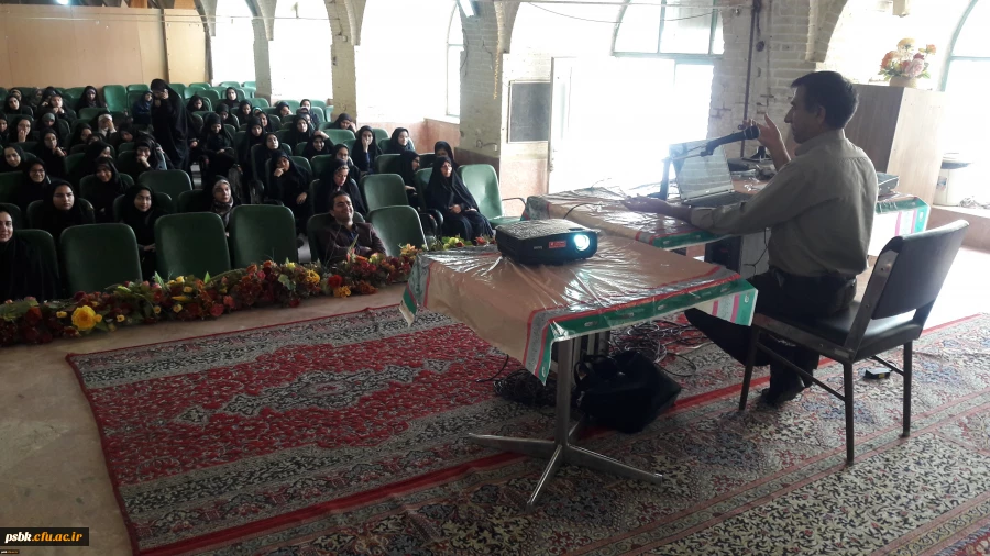 برکزاری کارگاه تغذیه و سبک زندگی باحضور رئیس هیات پزشکی ورزشی استان کرمان جناب آقای دکتر جمالی زاده در پردیس شماره 2 برگزار گردید