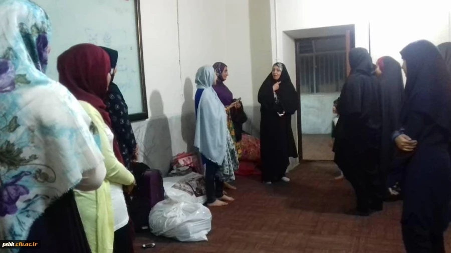 خیر مقدم و بازدید مدیر پردیس شهید باهنر سرکار خانم دکتر سالاری 
ازخوابگاه جدید الورودی ها در پنجم مهر ماه جمعه شب