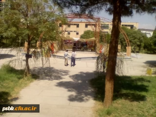 شرکت دانشجو معلمان در مراسم یادواره شهدا در پردیس خواجه نصیر در کنار مزار شهدای گمنام 